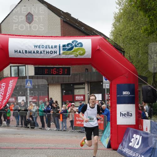 04.05.2025 - 8. Wedeler Halbmarathon Felixshl http://msf.ph/oto/7815179 04.05.2025 11:16:29 Ziel 932 meine-sportfotos.de