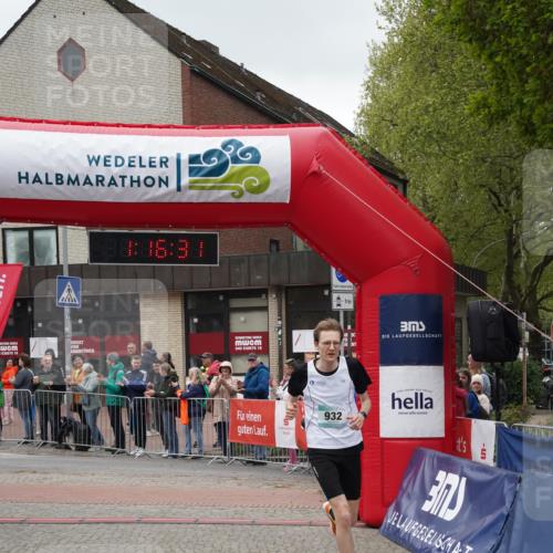 04.05.2025 - 8. Wedeler Halbmarathon Felixshl http://msf.ph/oto/7815181 04.05.2025 11:16:29 Ziel 932 meine-sportfotos.de