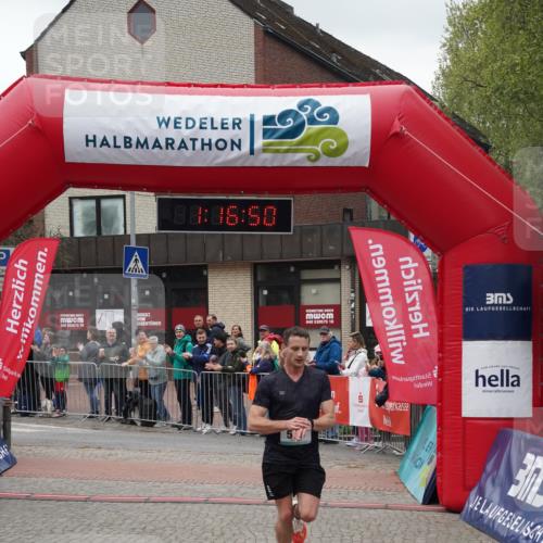 04.05.2025 - 8. Wedeler Halbmarathon Felixshl http://msf.ph/oto/7815190 04.05.2025 11:16:48 Ziel 589 meine-sportfotos.de