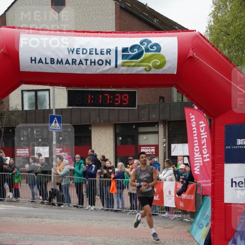 04.05.2025 - 8. Wedeler Halbmarathon Felixshl http://msf.ph/oto/7815197 04.05.2025 11:17:37 Ziel 1184, 1207 meine-sportfotos.de