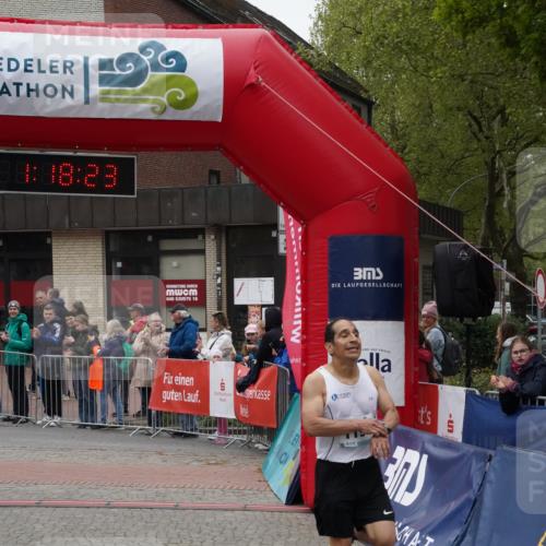 04.05.2025 - 8. Wedeler Halbmarathon Felixshl http://msf.ph/oto/7815221 04.05.2025 11:18:21 Ziel 1197 meine-sportfotos.de