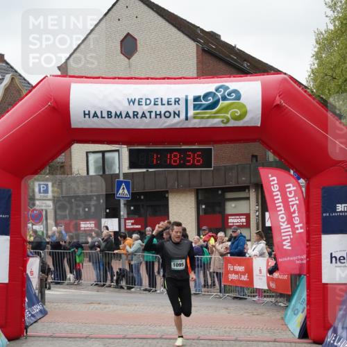04.05.2025 - 8. Wedeler Halbmarathon Felixshl http://msf.ph/oto/7815225 04.05.2025 11:18:34 Ziel 1095 meine-sportfotos.de