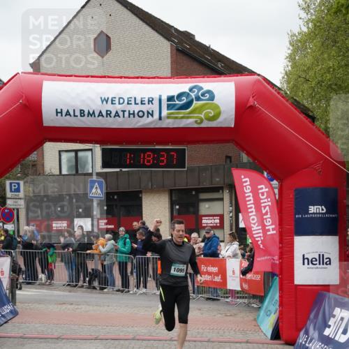 04.05.2025 - 8. Wedeler Halbmarathon Felixshl http://msf.ph/oto/7815227 04.05.2025 11:18:35 Ziel 1095 meine-sportfotos.de