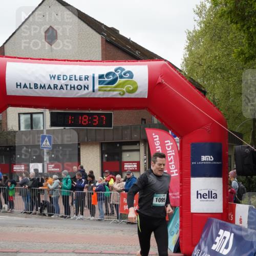 04.05.2025 - 8. Wedeler Halbmarathon Felixshl http://msf.ph/oto/7815231 04.05.2025 11:18:35 Ziel 1095 meine-sportfotos.de