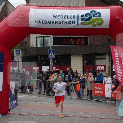 04.05.2025 - 8. Wedeler Halbmarathon Felixshl http://msf.ph/oto/7815243 04.05.2025 11:19:26 Ziel 1213 meine-sportfotos.de