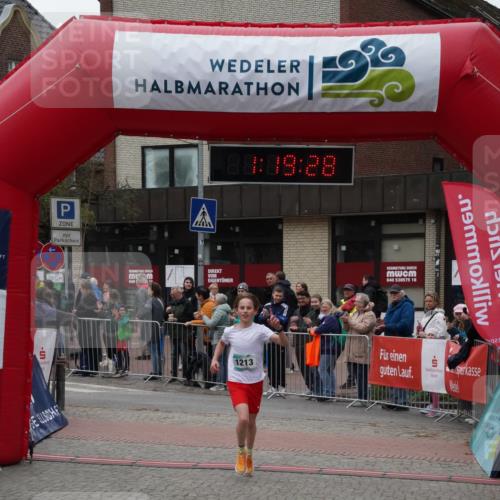 04.05.2025 - 8. Wedeler Halbmarathon Felixshl http://msf.ph/oto/7815246 04.05.2025 11:19:26 Ziel 1213 meine-sportfotos.de