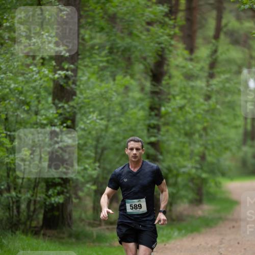 04.05.2025 - 8. Wedeler Halbmarathon Michael Strokosch http://msf.ph/oto/7815248 04.05.2025 10:26:57 Laufen 589 meine-sportfotos.de