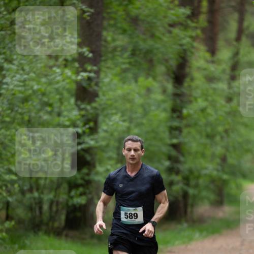 04.05.2025 - 8. Wedeler Halbmarathon Michael Strokosch http://msf.ph/oto/7815249 04.05.2025 10:26:58 Laufen 589 meine-sportfotos.de