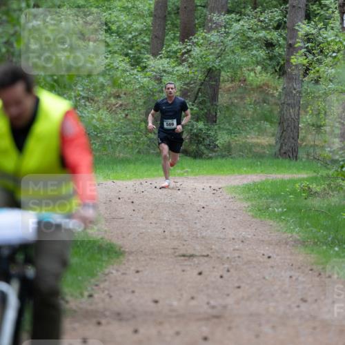 04.05.2025 - 8. Wedeler Halbmarathon Michael Strokosch http://msf.ph/oto/7815255 04.05.2025 10:26:59 Laufen 589 meine-sportfotos.de