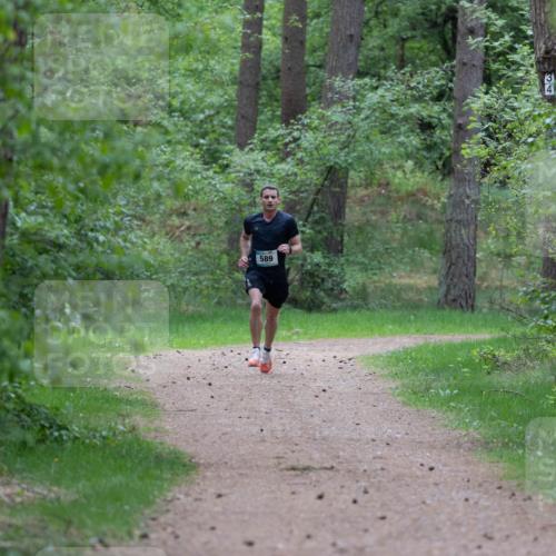 04.05.2025 - 8. Wedeler Halbmarathon Michael Strokosch http://msf.ph/oto/7815273 04.05.2025 10:27:01 Laufen 589 meine-sportfotos.de