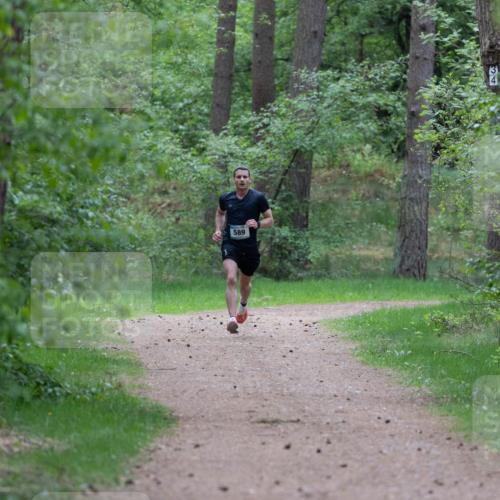 04.05.2025 - 8. Wedeler Halbmarathon Michael Strokosch http://msf.ph/oto/7815274 04.05.2025 10:27:01 Laufen 589 meine-sportfotos.de