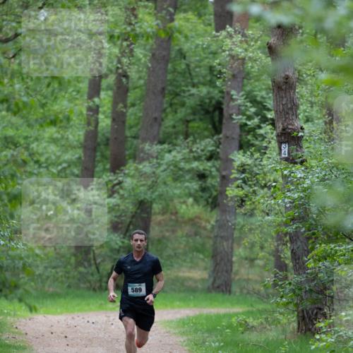04.05.2025 - 8. Wedeler Halbmarathon Michael Strokosch http://msf.ph/oto/7815286 04.05.2025 10:27:06 Laufen 589 meine-sportfotos.de