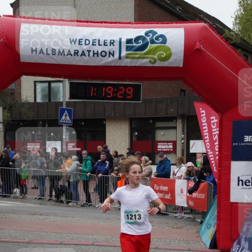 04.05.2025 - 8. Wedeler Halbmarathon Felixshl http://msf.ph/oto/7815295 04.05.2025 11:19:27 Ziel 1213 meine-sportfotos.de