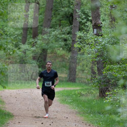 04.05.2025 - 8. Wedeler Halbmarathon Michael Strokosch http://msf.ph/oto/7815312 04.05.2025 10:27:07 Laufen 589 meine-sportfotos.de