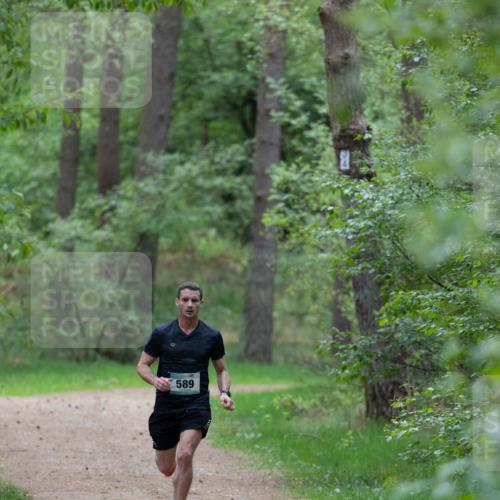 04.05.2025 - 8. Wedeler Halbmarathon Michael Strokosch http://msf.ph/oto/7815314 04.05.2025 10:27:09 Laufen 589 meine-sportfotos.de