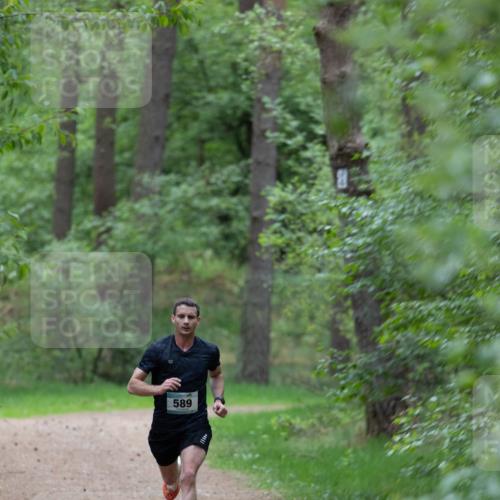 04.05.2025 - 8. Wedeler Halbmarathon Michael Strokosch http://msf.ph/oto/7815324 04.05.2025 10:27:09 Laufen 589 meine-sportfotos.de
