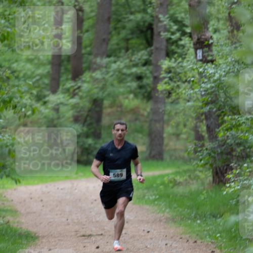 04.05.2025 - 8. Wedeler Halbmarathon Michael Strokosch http://msf.ph/oto/7815325 04.05.2025 10:27:09 Laufen 589 meine-sportfotos.de
