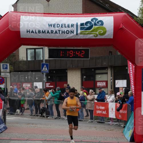 04.05.2025 - 8. Wedeler Halbmarathon Felixshl http://msf.ph/oto/7815326 04.05.2025 11:19:40 Ziel 361, 534 meine-sportfotos.de
