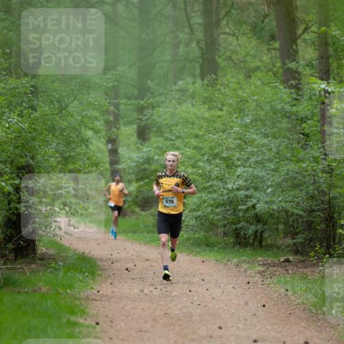 04.05.2025 - 8. Wedeler Halbmarathon Michael Strokosch http://msf.ph/oto/7815340 04.05.2025 10:27:37 Laufen 578 meine-sportfotos.de