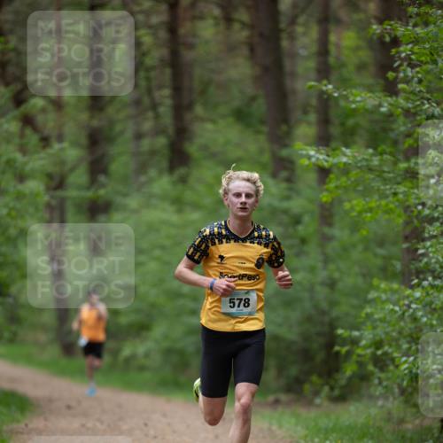 04.05.2025 - 8. Wedeler Halbmarathon Michael Strokosch http://msf.ph/oto/7815346 04.05.2025 10:27:42 Laufen 578 meine-sportfotos.de