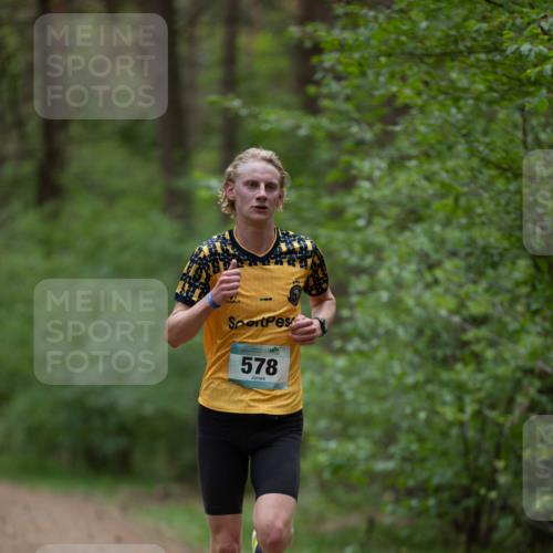 04.05.2025 - 8. Wedeler Halbmarathon Michael Strokosch http://msf.ph/oto/7815351 04.05.2025 10:27:43 Laufen 578 meine-sportfotos.de