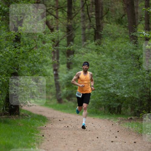 04.05.2025 - 8. Wedeler Halbmarathon Michael Strokosch http://msf.ph/oto/7815362 04.05.2025 10:27:47 Laufen 1184 meine-sportfotos.de