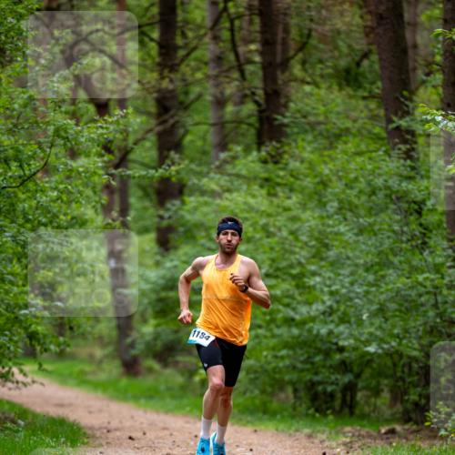 04.05.2025 - 8. Wedeler Halbmarathon Michael Strokosch http://msf.ph/oto/7815363 04.05.2025 10:27:48 Laufen 1184 meine-sportfotos.de
