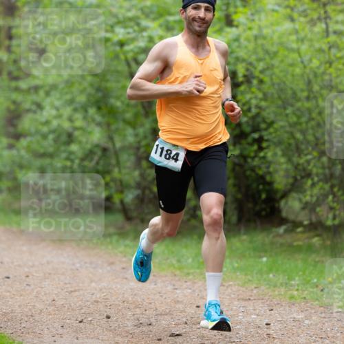 04.05.2025 - 8. Wedeler Halbmarathon Michael Strokosch http://msf.ph/oto/7815368 04.05.2025 10:27:53 Laufen 1184 meine-sportfotos.de