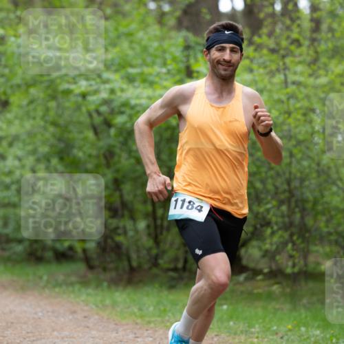 04.05.2025 - 8. Wedeler Halbmarathon Michael Strokosch http://msf.ph/oto/7815369 04.05.2025 10:27:53 Laufen 1184 meine-sportfotos.de