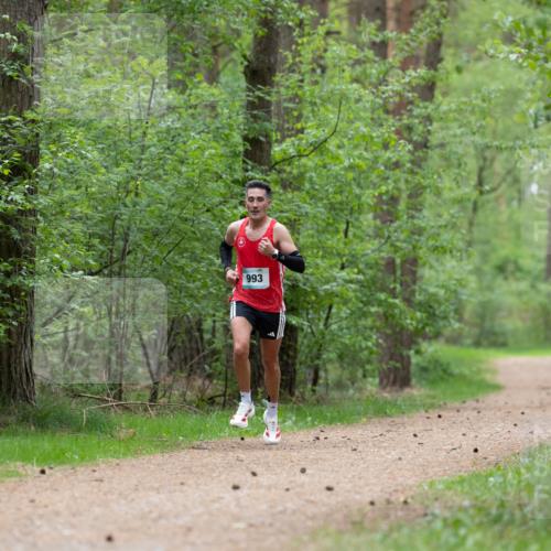 04.05.2025 - 8. Wedeler Halbmarathon Michael Strokosch http://msf.ph/oto/7815391 04.05.2025 10:29:16 Laufen 993 meine-sportfotos.de