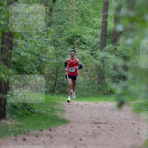 04.05.2025 - 8. Wedeler Halbmarathon Michael Strokosch http://msf.ph/oto/7815428 04.05.2025 10:29:21 Laufen  meine-sportfotos.de