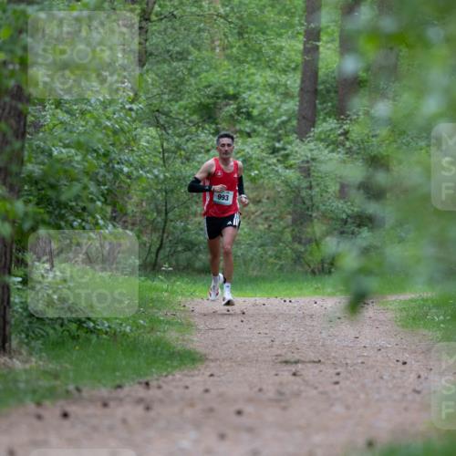 04.05.2025 - 8. Wedeler Halbmarathon Michael Strokosch http://msf.ph/oto/7815450 04.05.2025 10:29:23 Laufen 993 meine-sportfotos.de