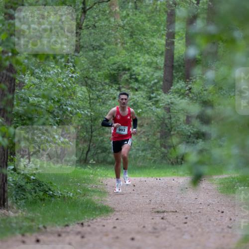 04.05.2025 - 8. Wedeler Halbmarathon Michael Strokosch http://msf.ph/oto/7815462 04.05.2025 10:29:24 Laufen  meine-sportfotos.de