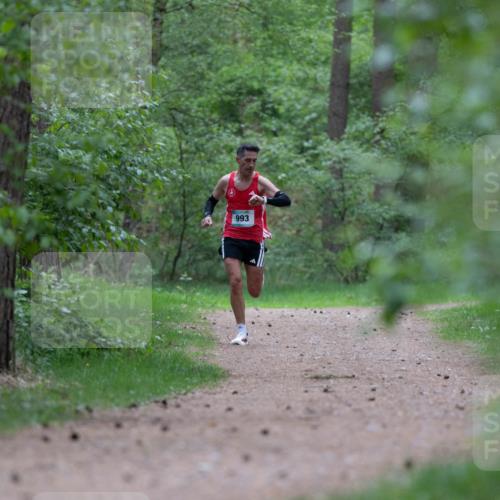 04.05.2025 - 8. Wedeler Halbmarathon Michael Strokosch http://msf.ph/oto/7815472 04.05.2025 10:29:25 Laufen 993 meine-sportfotos.de