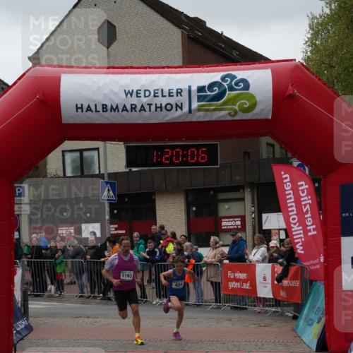 04.05.2025 - 8. Wedeler Halbmarathon Felixshl http://msf.ph/oto/7815474 04.05.2025 11:20:04 Ziel 424, 1193 meine-sportfotos.de