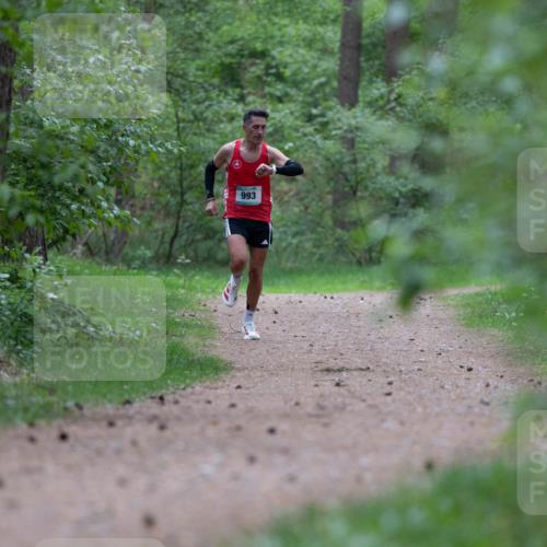 04.05.2025 - 8. Wedeler Halbmarathon Michael Strokosch http://msf.ph/oto/7815481 04.05.2025 10:29:25 Laufen 993 meine-sportfotos.de