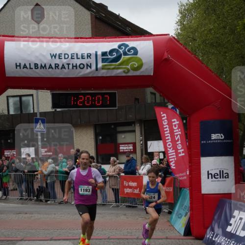 04.05.2025 - 8. Wedeler Halbmarathon Felixshl http://msf.ph/oto/7815495 04.05.2025 11:20:05 Ziel 424, 1193 meine-sportfotos.de