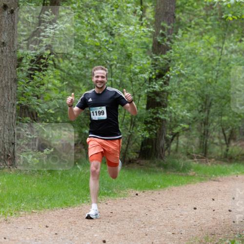 04.05.2025 - 8. Wedeler Halbmarathon Michael Strokosch http://msf.ph/oto/7815497 04.05.2025 10:29:32 Laufen 1199 meine-sportfotos.de