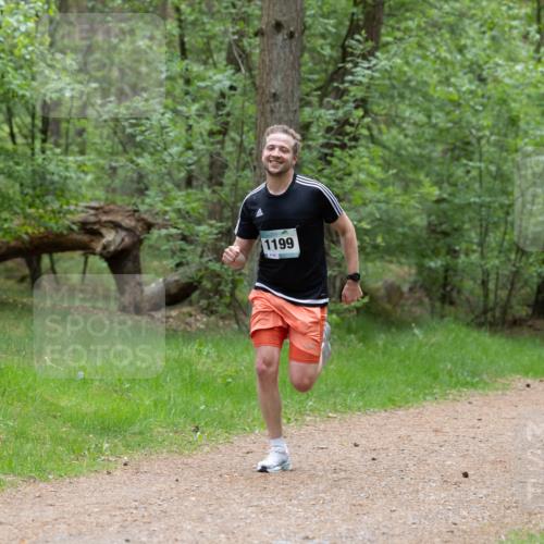 04.05.2025 - 8. Wedeler Halbmarathon Michael Strokosch http://msf.ph/oto/7815501 04.05.2025 10:29:33 Laufen 1199 meine-sportfotos.de