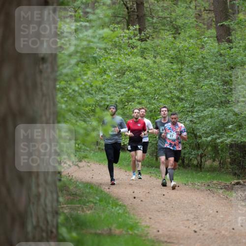 04.05.2025 - 8. Wedeler Halbmarathon Michael Strokosch http://msf.ph/oto/7815511 04.05.2025 10:30:48 Laufen 30, 27 meine-sportfotos.de
