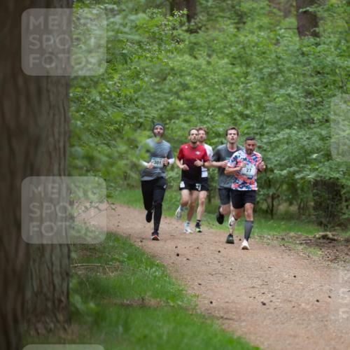 04.05.2025 - 8. Wedeler Halbmarathon Michael Strokosch http://msf.ph/oto/7815512 04.05.2025 10:30:49 Laufen 301, 27 meine-sportfotos.de