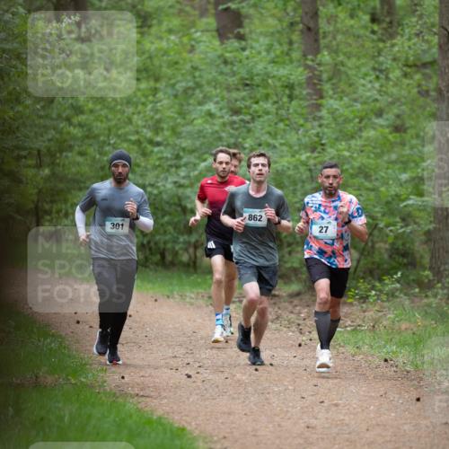 04.05.2025 - 8. Wedeler Halbmarathon Michael Strokosch http://msf.ph/oto/7815517 04.05.2025 10:30:52 Laufen 301, 862, 27 meine-sportfotos.de