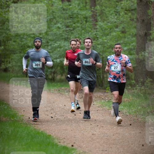 04.05.2025 - 8. Wedeler Halbmarathon Michael Strokosch http://msf.ph/oto/7815521 04.05.2025 10:30:53 Laufen 862, 301, 27 meine-sportfotos.de