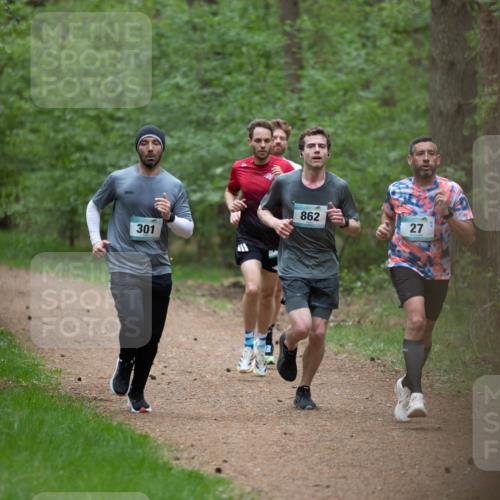04.05.2025 - 8. Wedeler Halbmarathon Michael Strokosch http://msf.ph/oto/7815523 04.05.2025 10:30:53 Laufen 301, 862, 27 meine-sportfotos.de