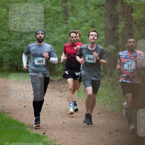 04.05.2025 - 8. Wedeler Halbmarathon Michael Strokosch http://msf.ph/oto/7815529 04.05.2025 10:30:54 Laufen 301, 10, 862, 27 meine-sportfotos.de