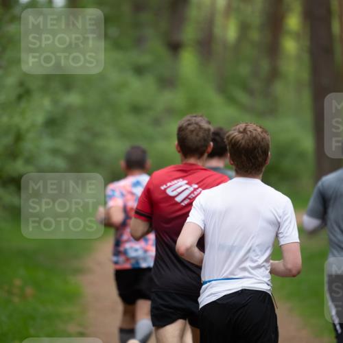 04.05.2025 - 8. Wedeler Halbmarathon Michael Strokosch http://msf.ph/oto/7815536 04.05.2025 10:31:05 Laufen  meine-sportfotos.de