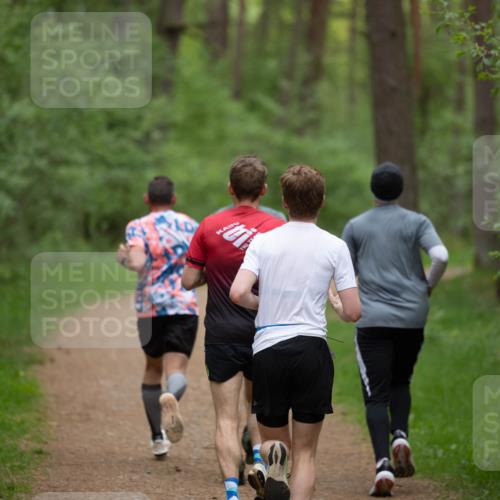 04.05.2025 - 8. Wedeler Halbmarathon Michael Strokosch http://msf.ph/oto/7815541 04.05.2025 10:31:06 Laufen  meine-sportfotos.de