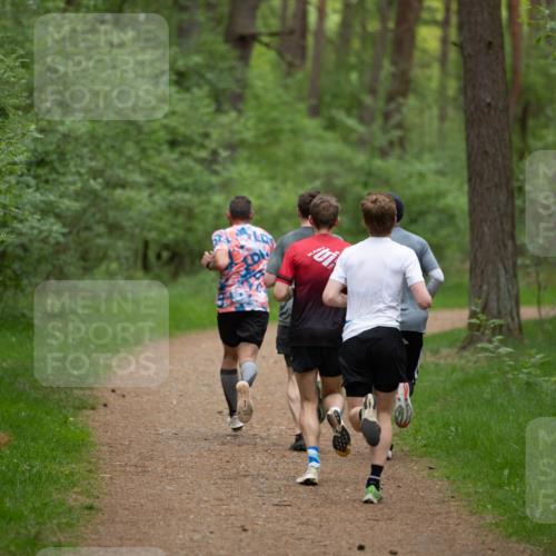 04.05.2025 - 8. Wedeler Halbmarathon Michael Strokosch http://msf.ph/oto/7815552 04.05.2025 10:31:08 Laufen  meine-sportfotos.de