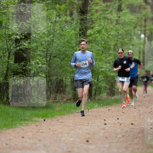 04.05.2025 - 8. Wedeler Halbmarathon Michael Strokosch http://msf.ph/oto/7815561 04.05.2025 10:31:19 Laufen 159, 168 meine-sportfotos.de