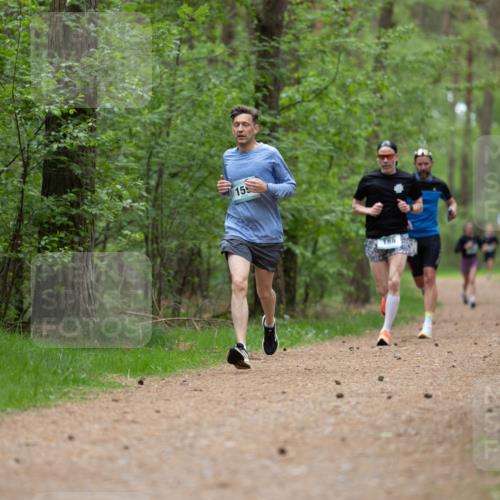 04.05.2025 - 8. Wedeler Halbmarathon Michael Strokosch http://msf.ph/oto/7815562 04.05.2025 10:31:20 Laufen 159, 188 meine-sportfotos.de